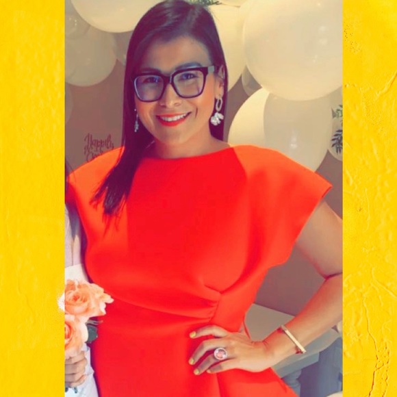 Meet your Posher, Rosa - Picture 1 of 2